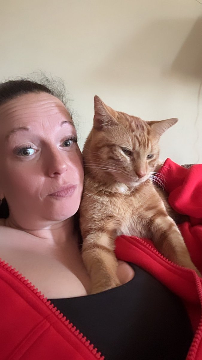 jessimica_sc333's tweet photo. $TessSavage333
Charlie likes boobies how about u https://t.co/P2vuzKG8Fc