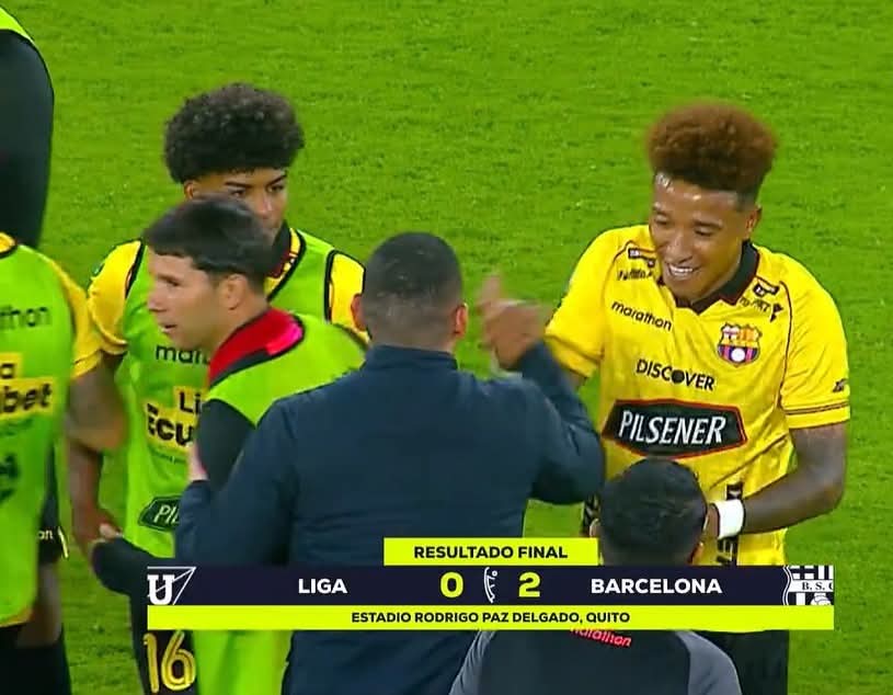 ¿Rodrigo Paz? ❌️ Campo de entrenamiento de BSC ✅️
●Barcelona acostumbrado a ganar en ponceano 🍑
●Jhonny Quiñonez está en su prime, el rey midas de esta liga bananera.
●Janner Corozo? Who? Ex jugador, menos carrera que Kaviedes. 
●Y Deyverson? 👀