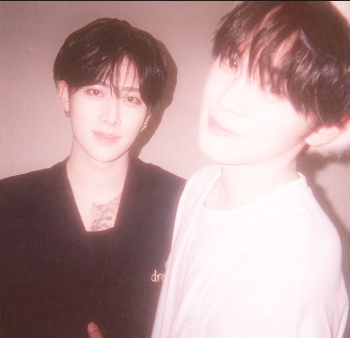 confessionzb2b1's tweet photo. ♡⸝⸝💌 °˖➴ MAIL DELIVERED! 

to: @gyubizhu
from: anon https://t.co/q8kRL8XSFb