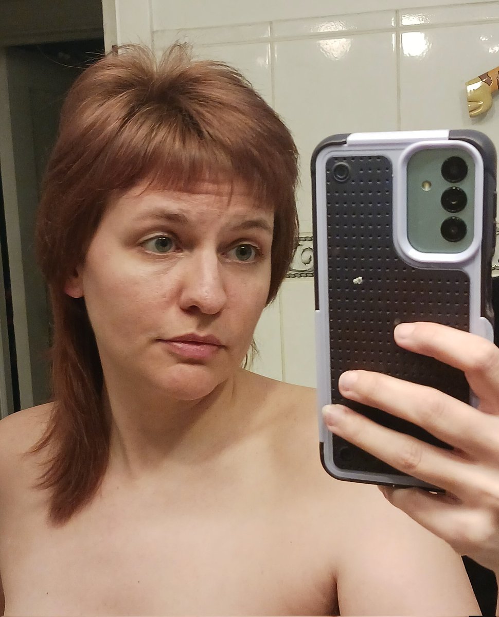 angelina joliet tweet media