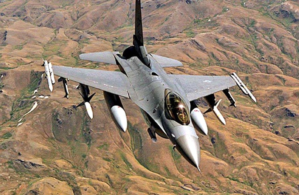 Info Room tweet media