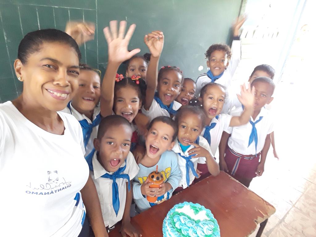 yuleisyverab's tweet photo. Desde #JovenClubElSalvador estamos de fiesta con la OPJM  #4Abril
#100AñosConFidel
#ElSalvafor #Guantanano https://t.co/Wy9Zlcw9PF