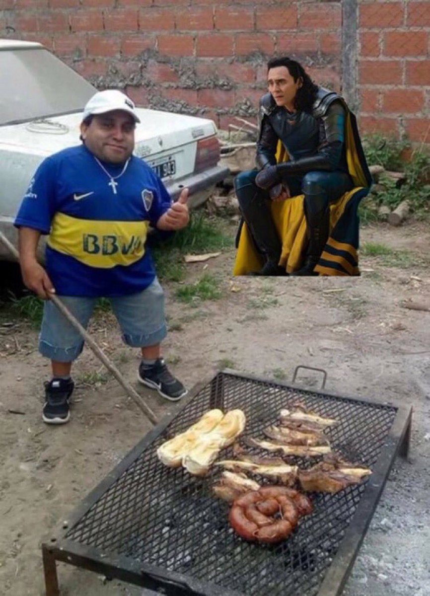 ⠀  ⠀ ⠀    ⠀ ⠀ ⠀ ⠀ ⠀ ⠀ ⠀ ⠀ ⠀ ⠀ ⠀    ⠀ ⠀ ⠀ ⠀ ⠀ ⠀ ⠀    
Finalmente tuvo que cumplir
la apuesta y acá está el 
viejo con la camiseta de boca .
Y Loki for some reason 

 ⠀ ⠀ ⠀    ⠀ ⠀ ⠀ ⠀