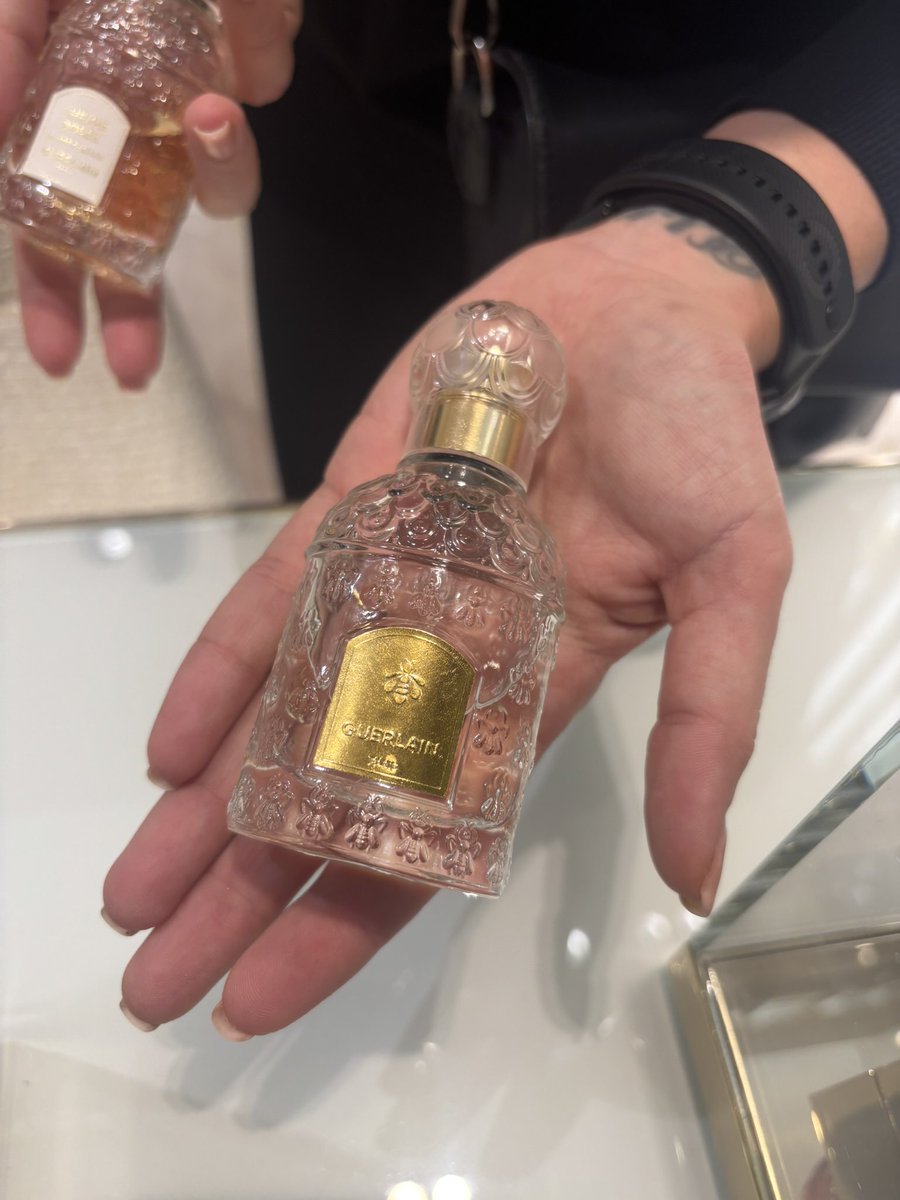 Hijaz parfum fan account tweet media