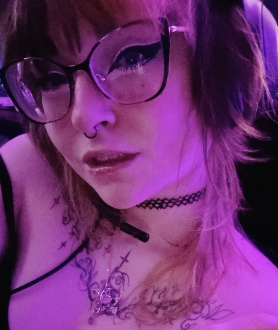 Shiny Hex Maniac🧅👻 tweet media