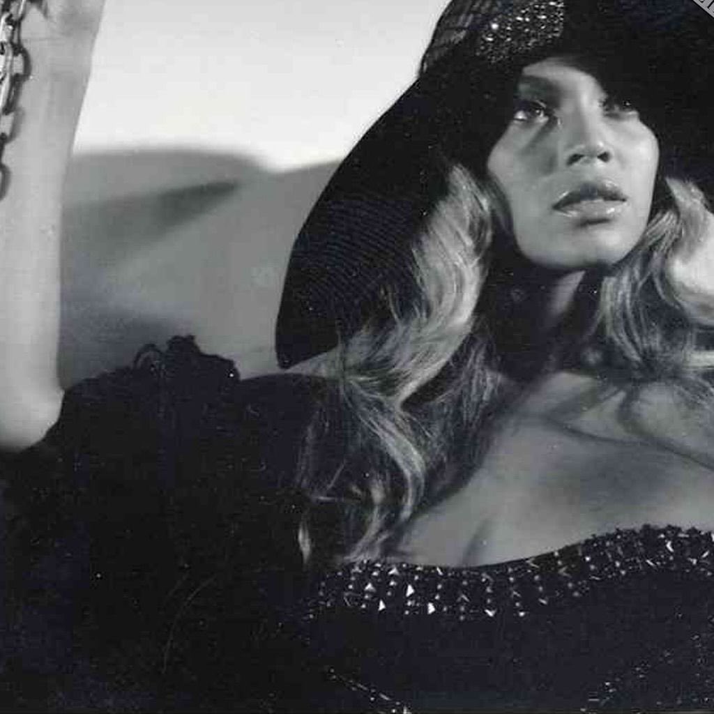 ★ PURE THIQUE ★ tweet media