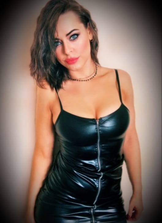 GoddessKayels's tweet photo. 😈 DEBT RT GAME 😈

£5 per like
£5 per retweet
£4 per comment

Maximum 10 comments per person 

30 minute game!

My addicted sissy needs ruin.

#findom #financialdomination #rtgame #paypig #sissy #finsub #cbt #sph https://t.co/ThMCebvI3t