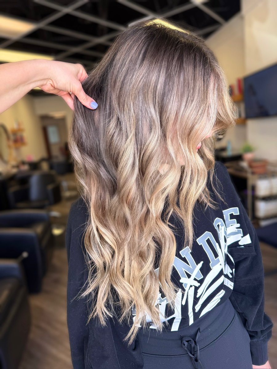 100T Sparkles_qt tweet media