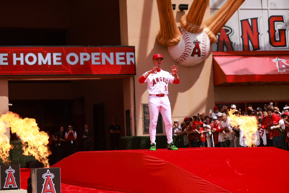 Los Angeles Angels tweet media
