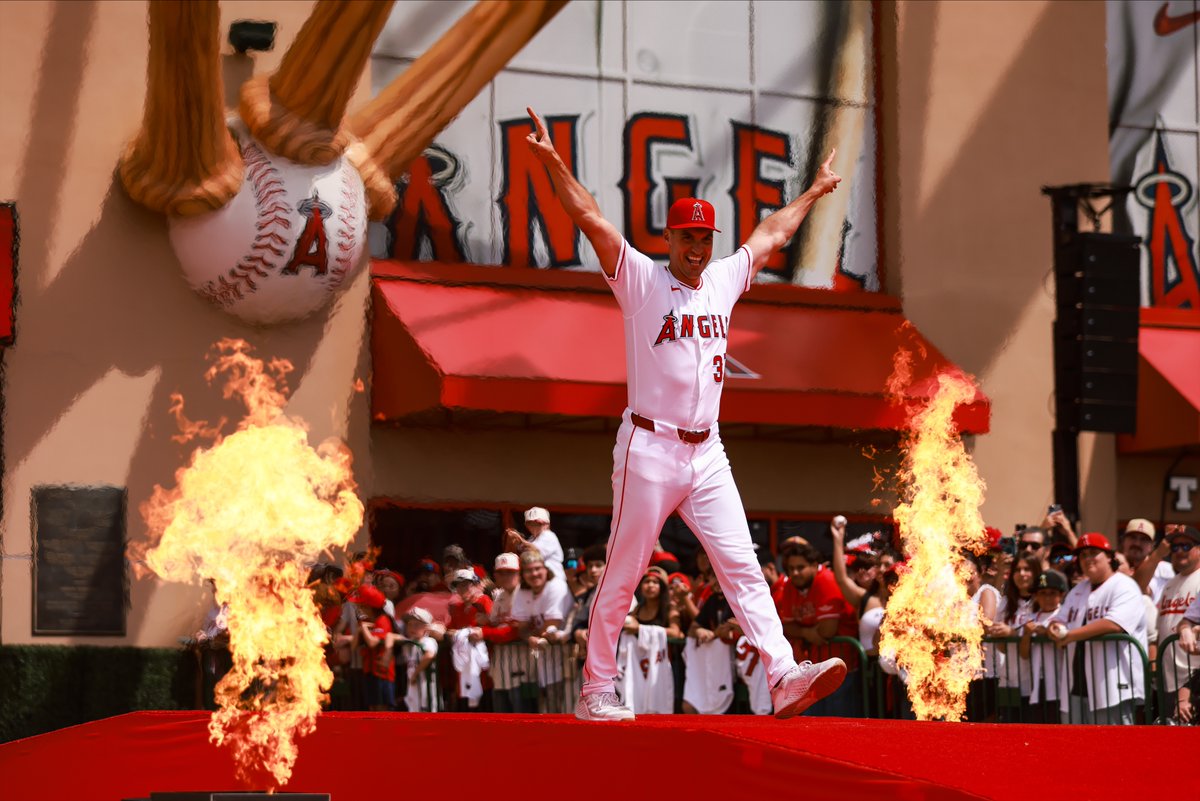 Los Angeles Angels tweet media