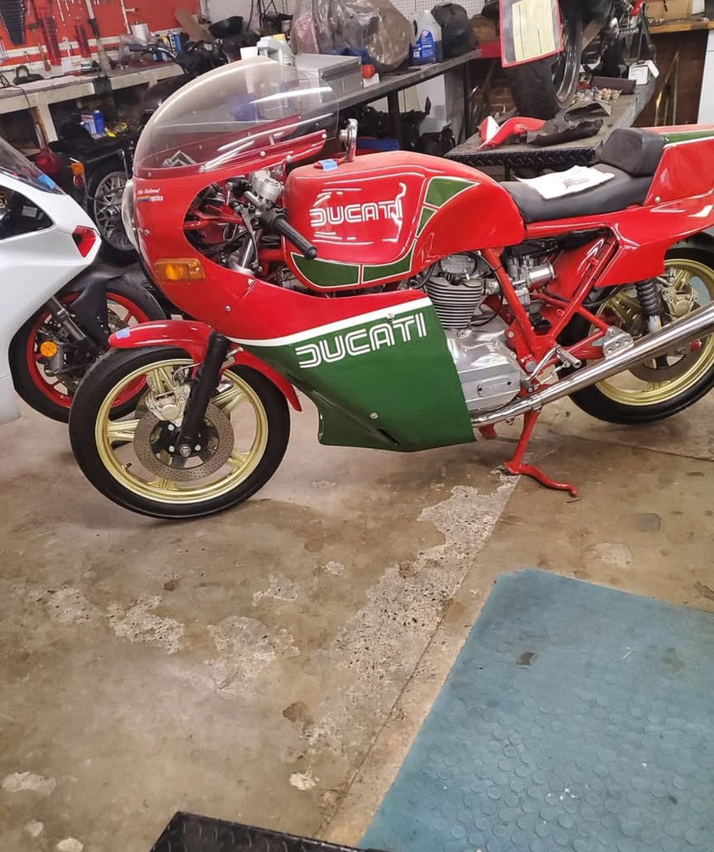 ungerleee's tweet photo. Some days....amazing memories and motorcycle to work on . https://t.co/d6K5UOmnHc