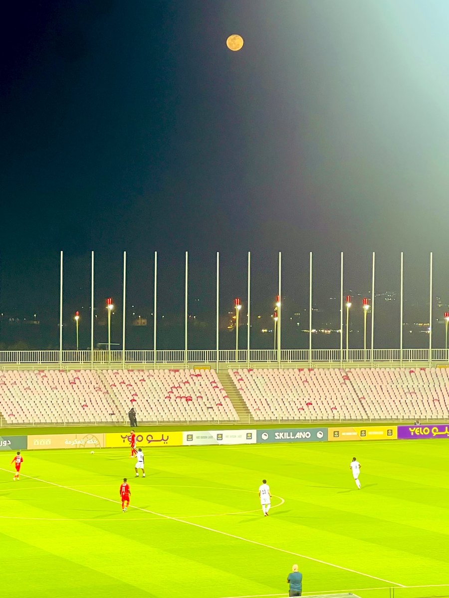 wehdagroup's tweet photo. الأحمر العريق بشعار "ممنوع العبور" من أرض الشرائع يقتسم نقاط الرائد ؛؛
🇵🇪❤️
نقطة أخرى تؤمِن موقع الفرسان ؛؛
ولا بـأس ياوحـدة ؛؛
سنعود أكثر تجهيزاً وقوة ؛؛
☺️🚩
الوقت مُتسع لإدارتنا العاشقة بأنْ تسعى لإعادة الفريق التاريخي لمكانه الطبيعي في الموسم المقبل بمشيئة الله تعالى ؛؛ https://t.co/sYlzpLkhWx