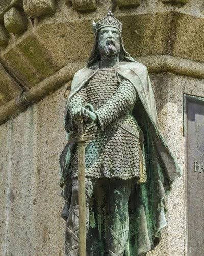 ابن مارية ⁹⁷⁰ tweet media