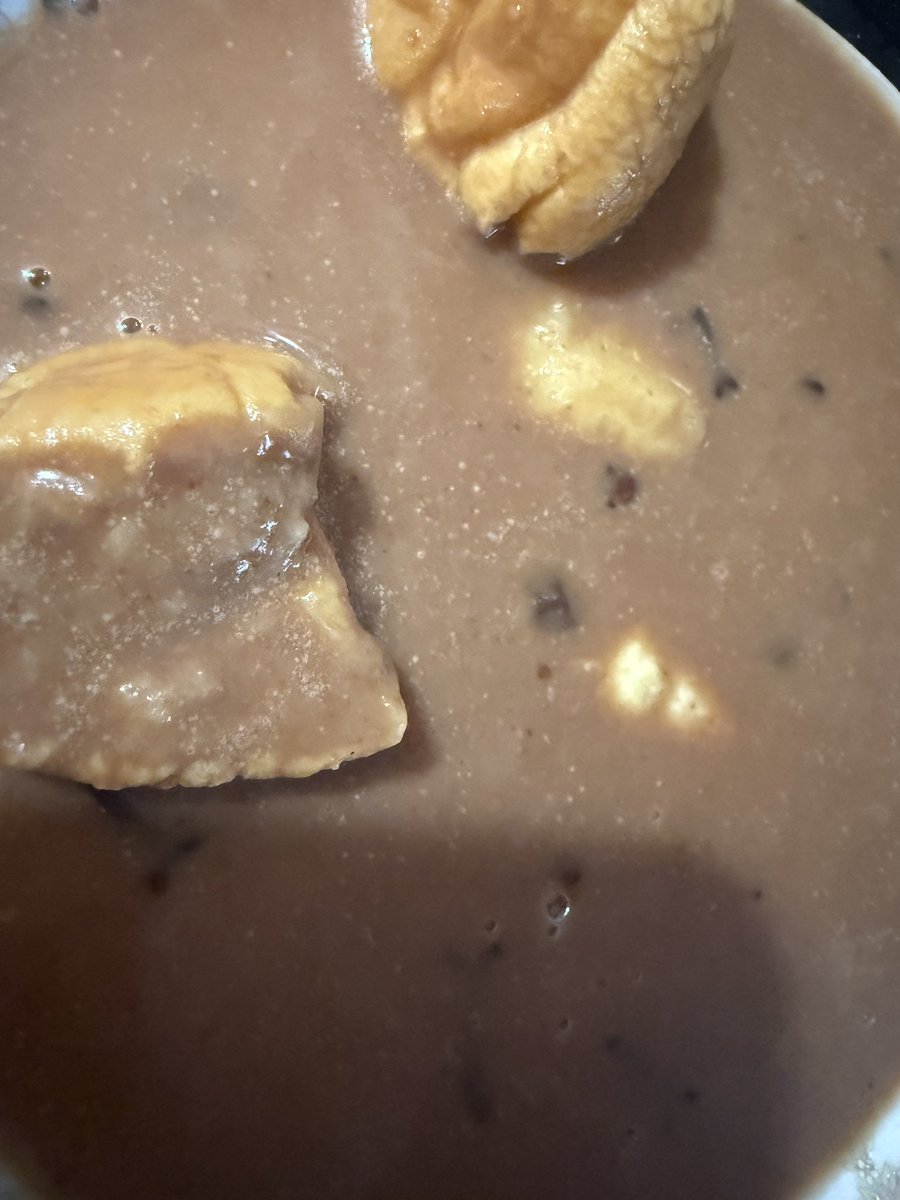 Anne 🎀 tweet media