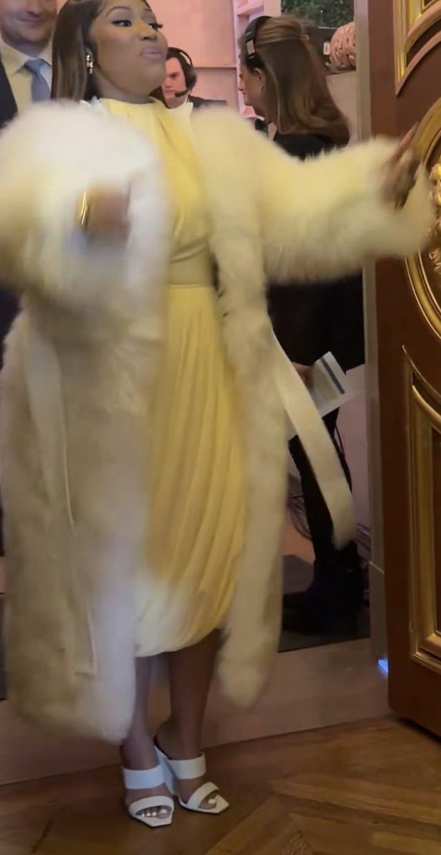 CardisGrammy tweet media