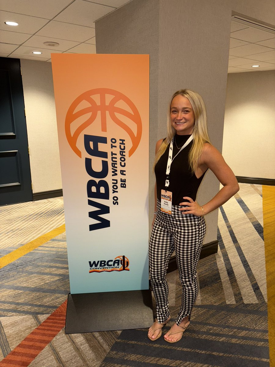 emily venick tweet media