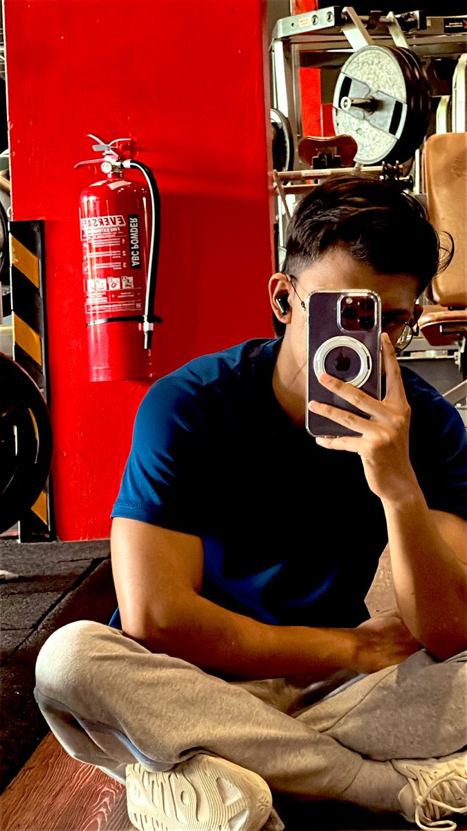 miruma_kun's tweet photo. I don’t post my gym progress here as much, but I’m happy with my growth. https://t.co/wI60l8Lcvz