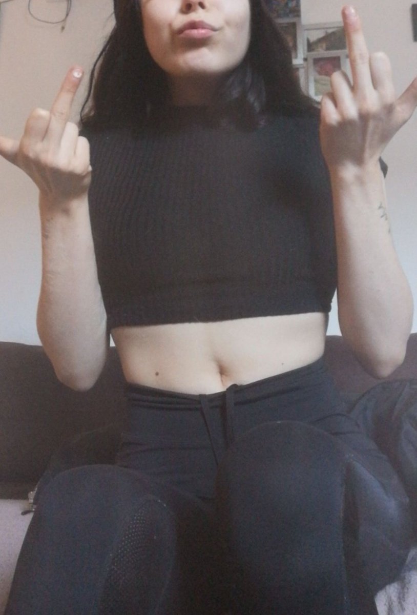 Du kannst meinen Mittelfinger gerne lutschen, nachdem du meine Rechnungen bezahlt hast, loser. ❤️✨️