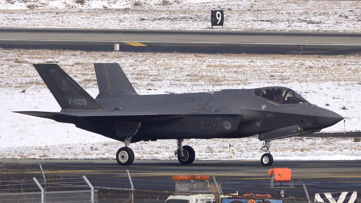 Fighters Field 556 tweet media