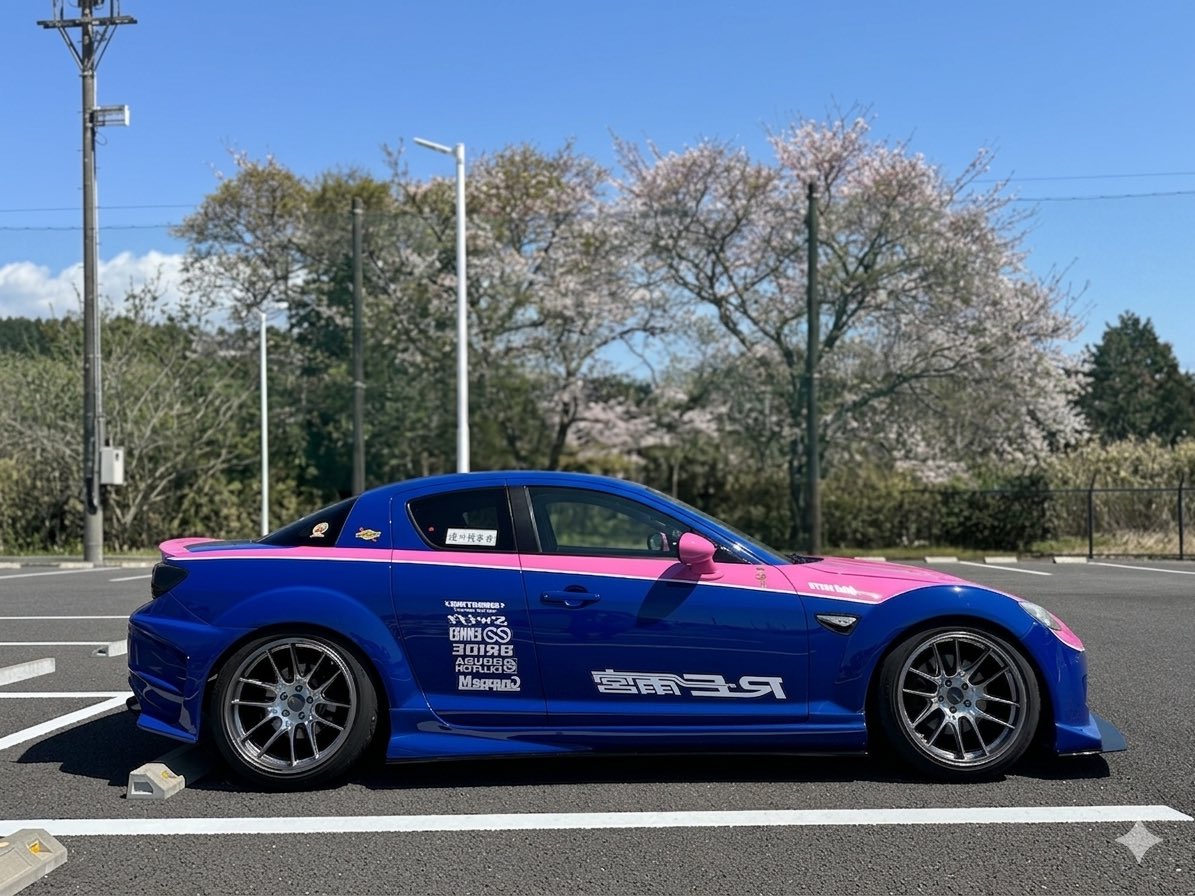 GiUpHhhXFvhQCWg's tweet photo. My first car was a rotary, and my last one will be a rotary too.
Finally, this RX-8 is mine. Still can't believe it's in my garage.

#RX8 #RotaryEngine #MAZDA #NewCar #納車 #ロータリーエンジン #マツダ https://t.co/QPjcOcKwKy