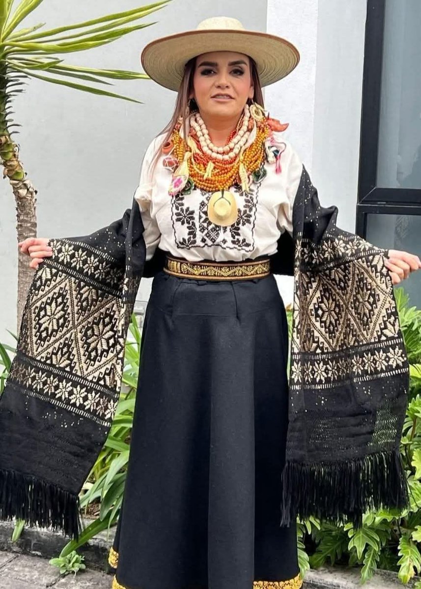 La futura gobernadora de <a href="/GobMichoacan/">Gobierno de Michoacán</a>