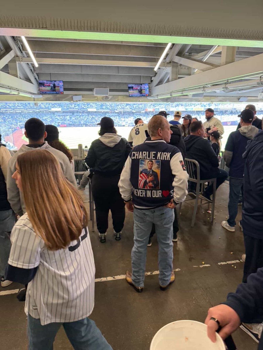 basquiat 🇨🇴 tweet media