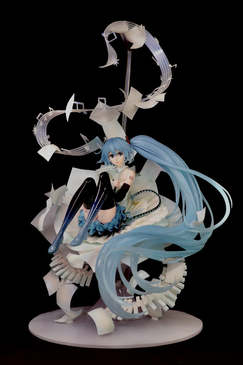 Chalk_88's tweet photo. ＜asteroid：初音ミク＞

超超大好きなイラストなので、絵師様、原型師様に只々感謝を…

イラスト : Rella様(@Rellakinoko)
原型 : 夕目様(@ryu_moumou)
ディーラー : Awaken様(@AwakenTony)
製作 : ちょーく(@Chalk_88)

#初音ミク #Miku #ガレージキット https://t.co/2PyUD2AHjv