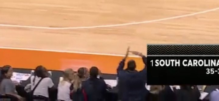 christina♡ tweet media