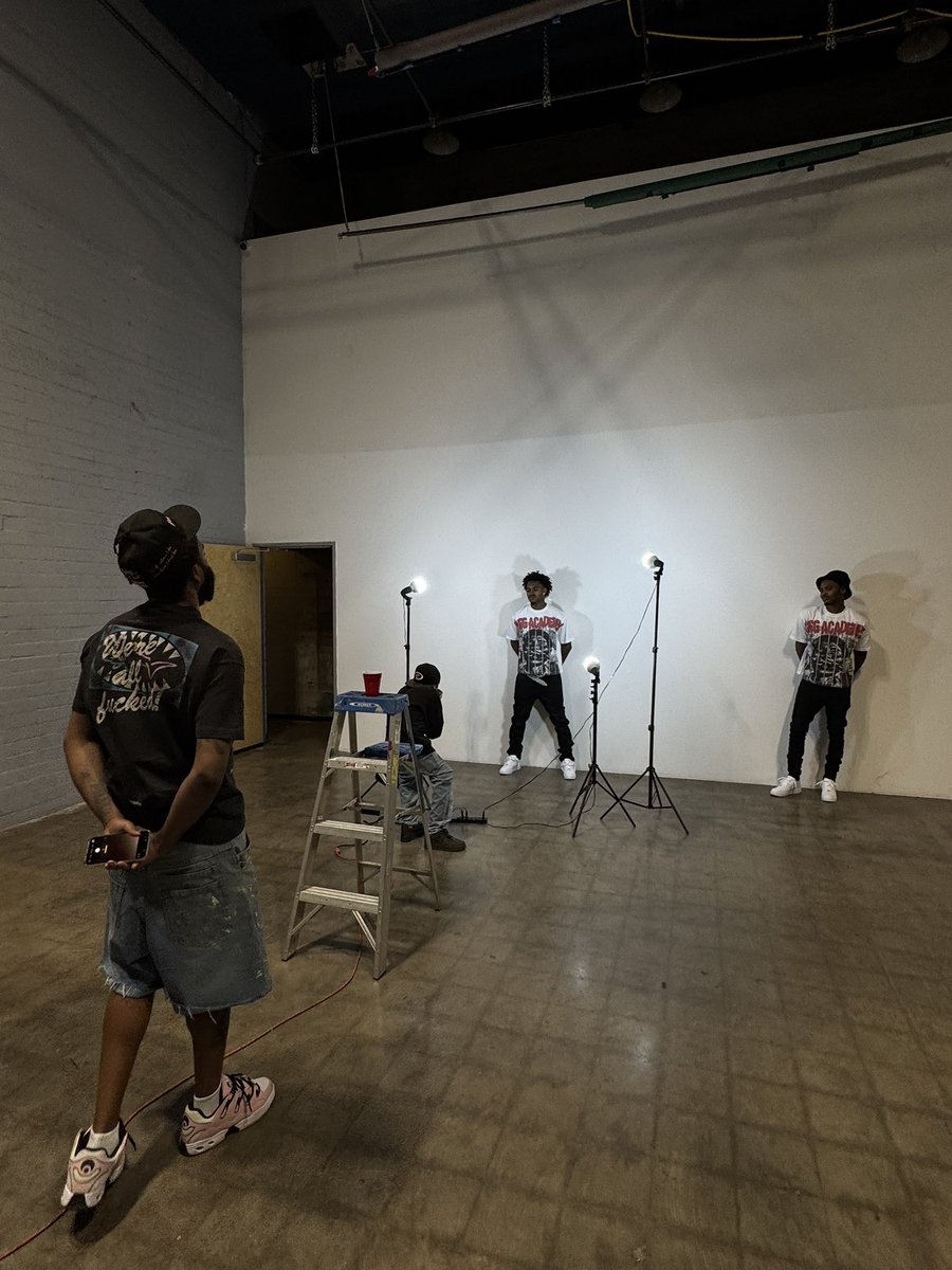 imajuggaddict's tweet photo. behind the scenes 🎬 https://t.co/wuFVkURZyI