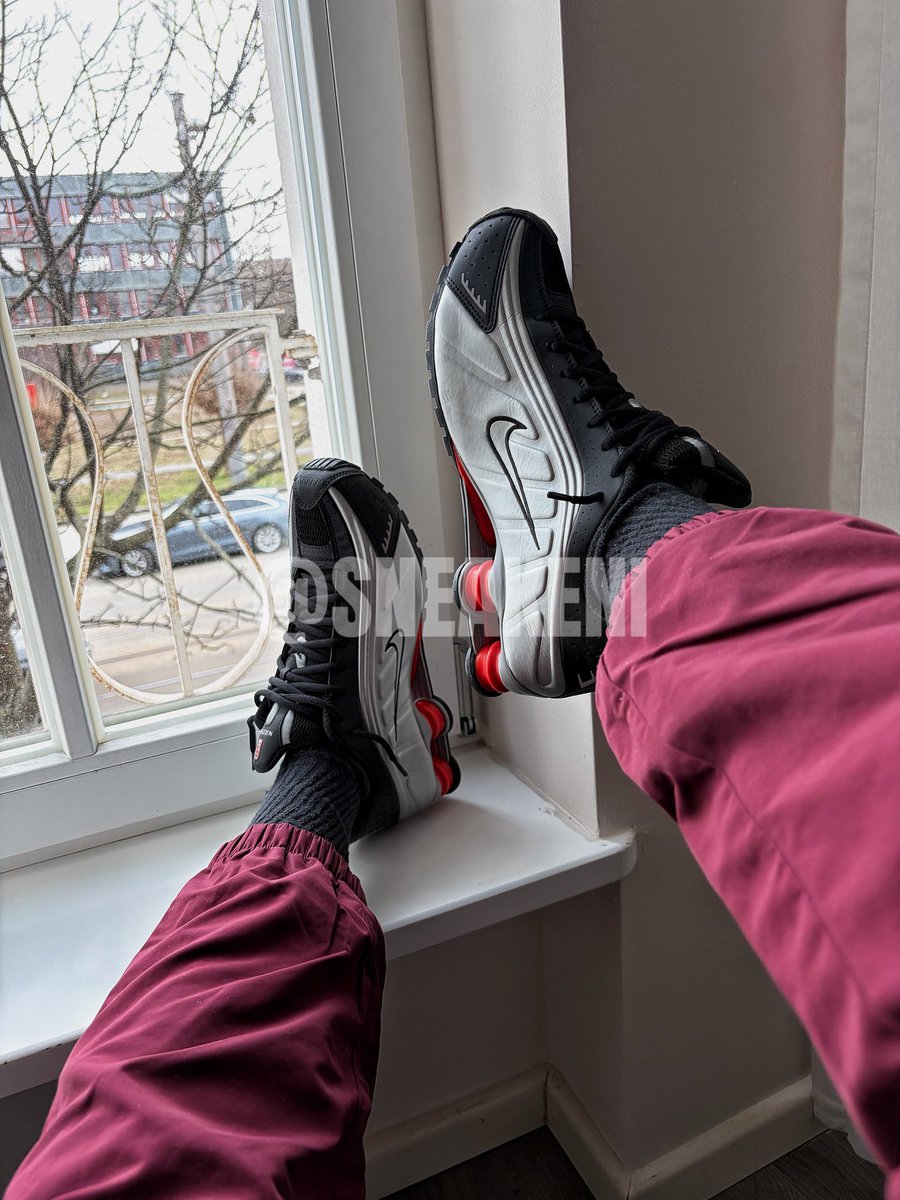 Sneakerdomking tweet media