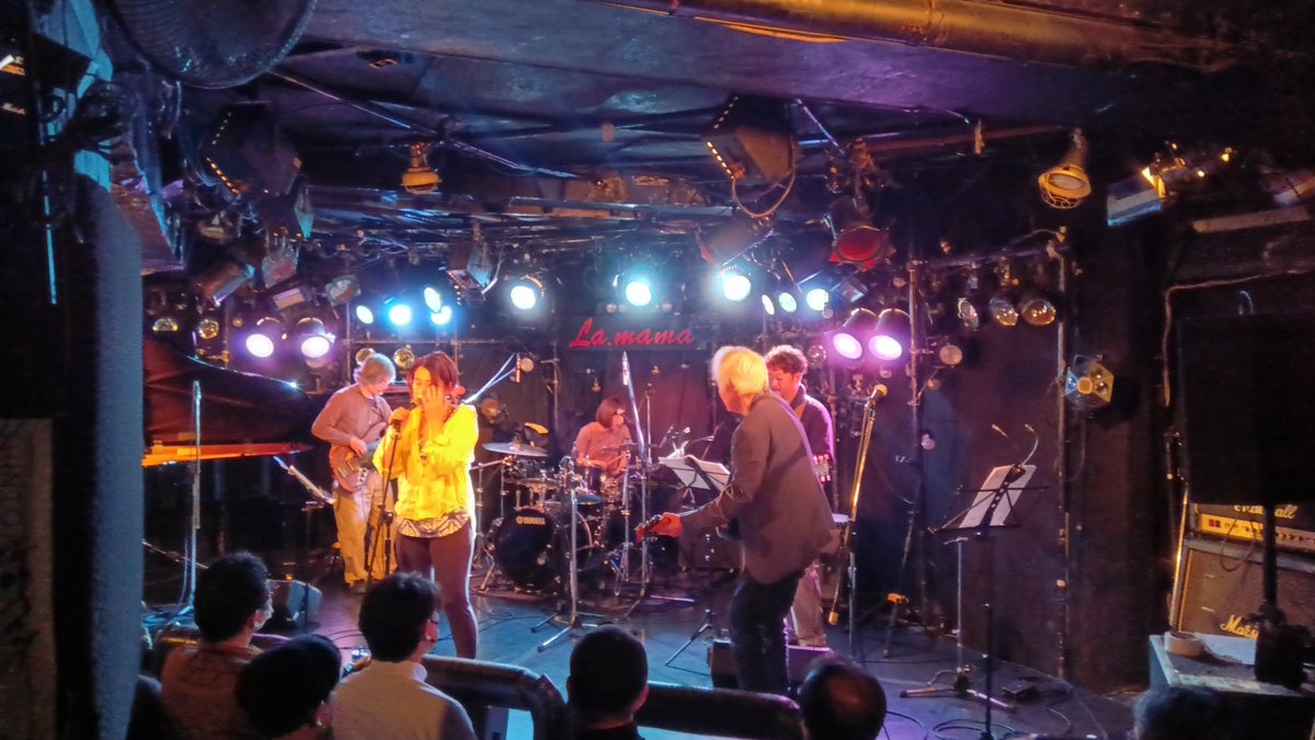 FunadoSanjin's tweet photo. 昨日はラママで春の関美彦祭。ここ10年ぐらいの関さんの活動の集大成イベント。シトロバルさんのボーカルによる「元気にしてるかい」は感涙でした。
#関美彦 #シトロバル https://t.co/ueIlallkQB