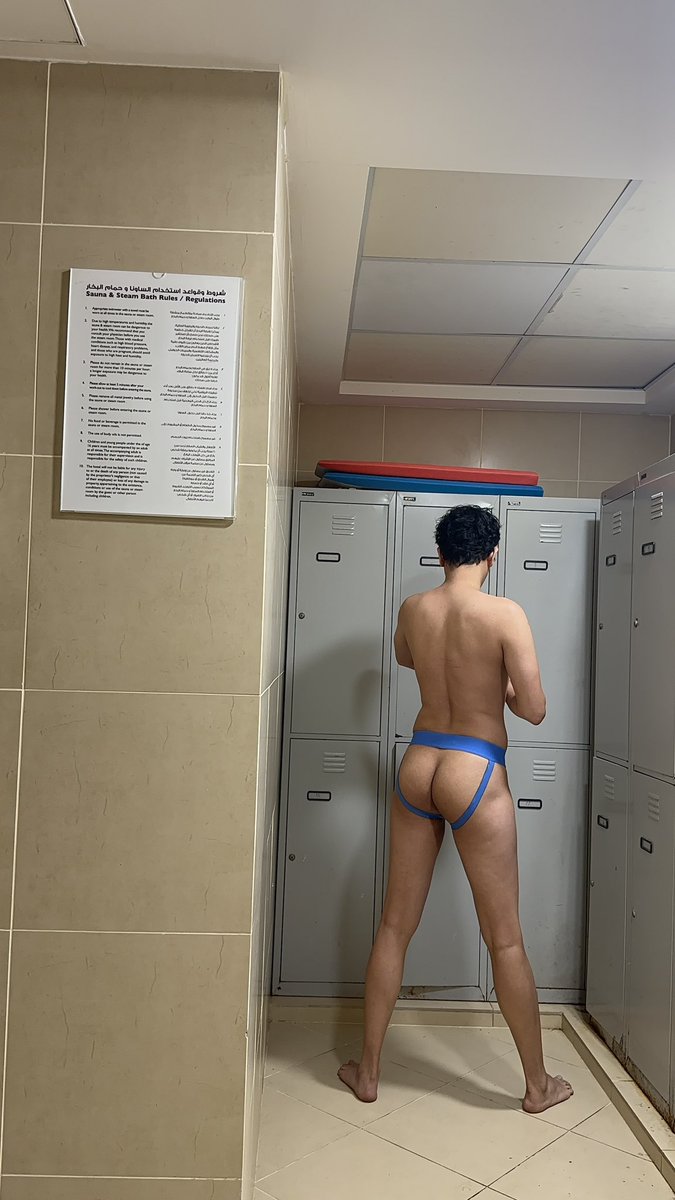 exploremyhole's tweet photo. @public_fun3 @publicslow41817 This is what I like 👍🏻 
It’s on my sex bucket list 
To get laid in public https://t.co/WOXLoWM6PO