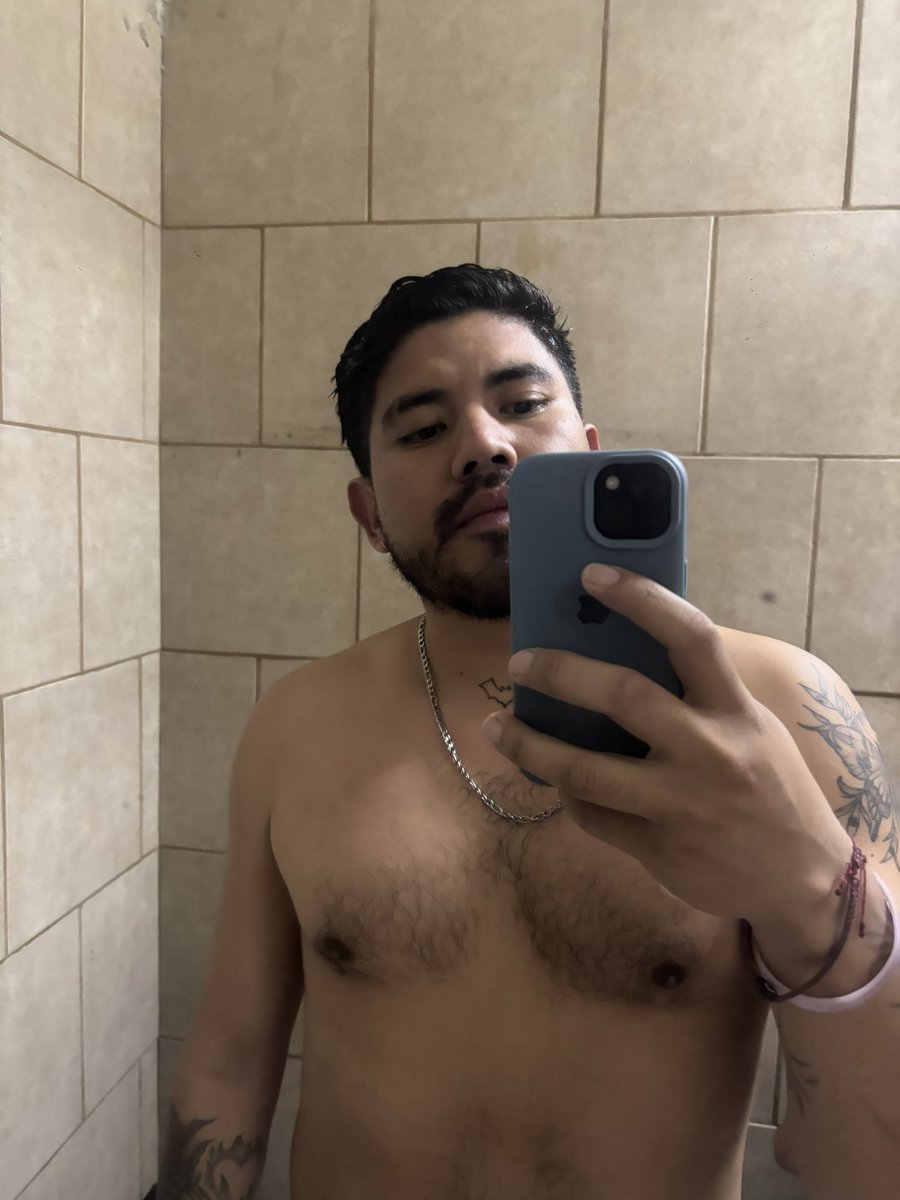 el dj de méxico 🔥HENRY tweet media