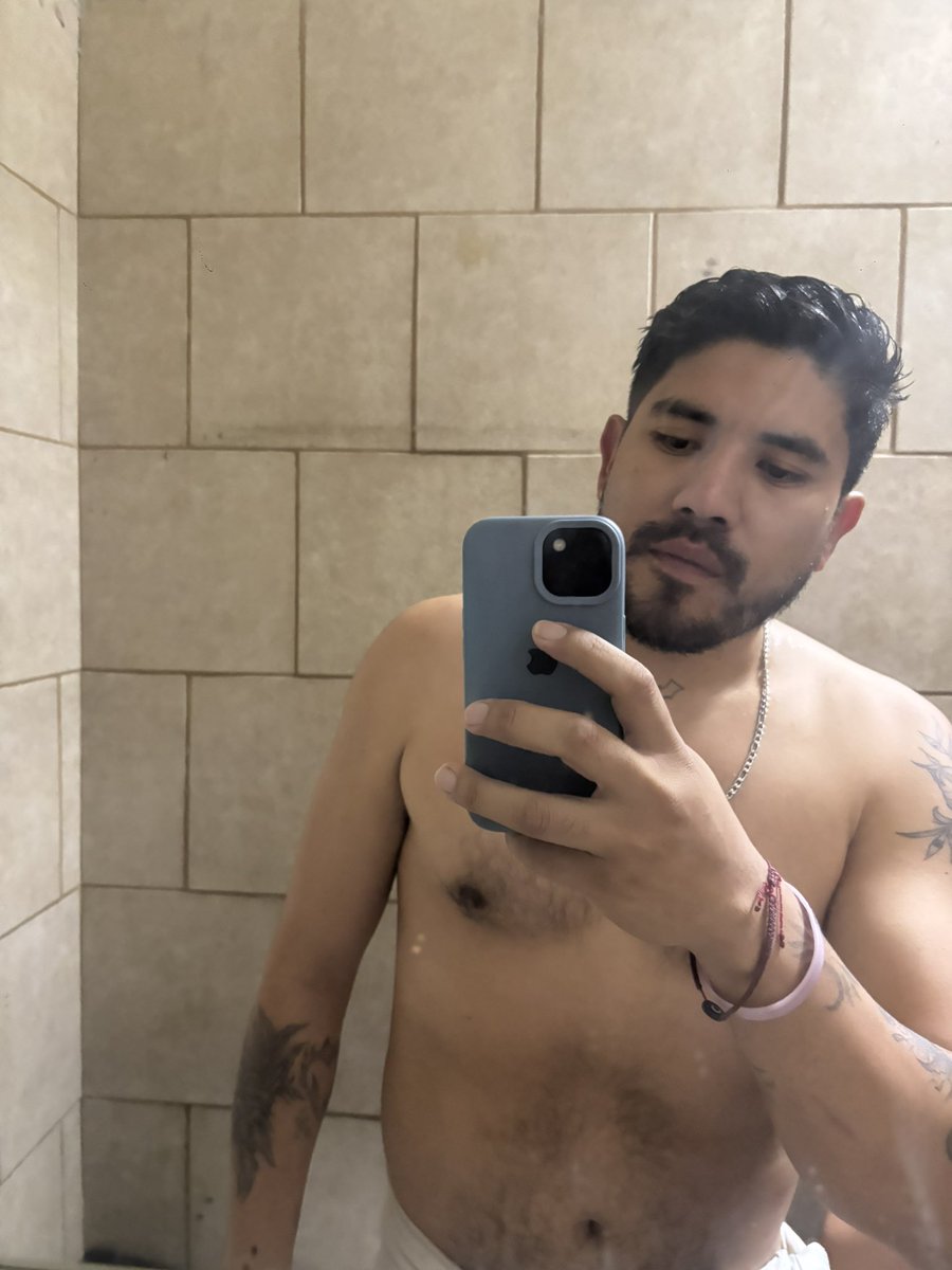 el dj de méxico 🔥HENRY tweet media