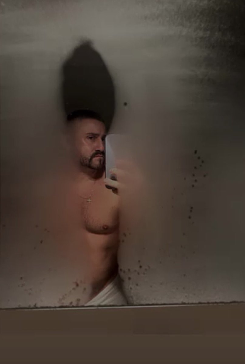 😈