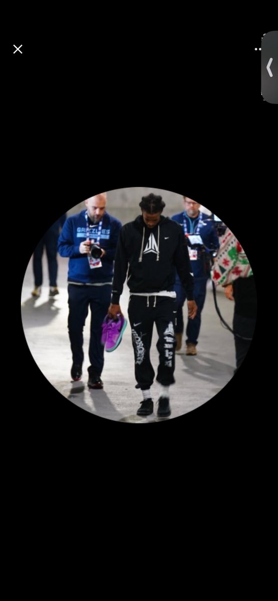 パット tweet media