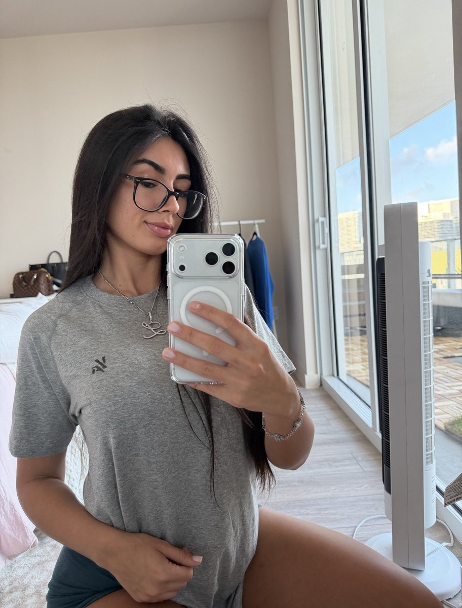 Vanessa Legrow tweet media