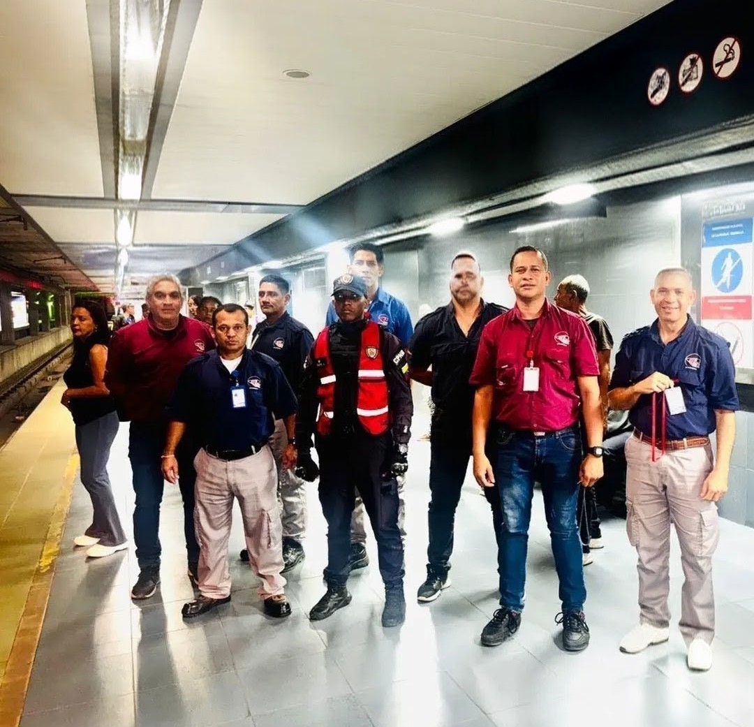METRO DE VALENCIA tweet media