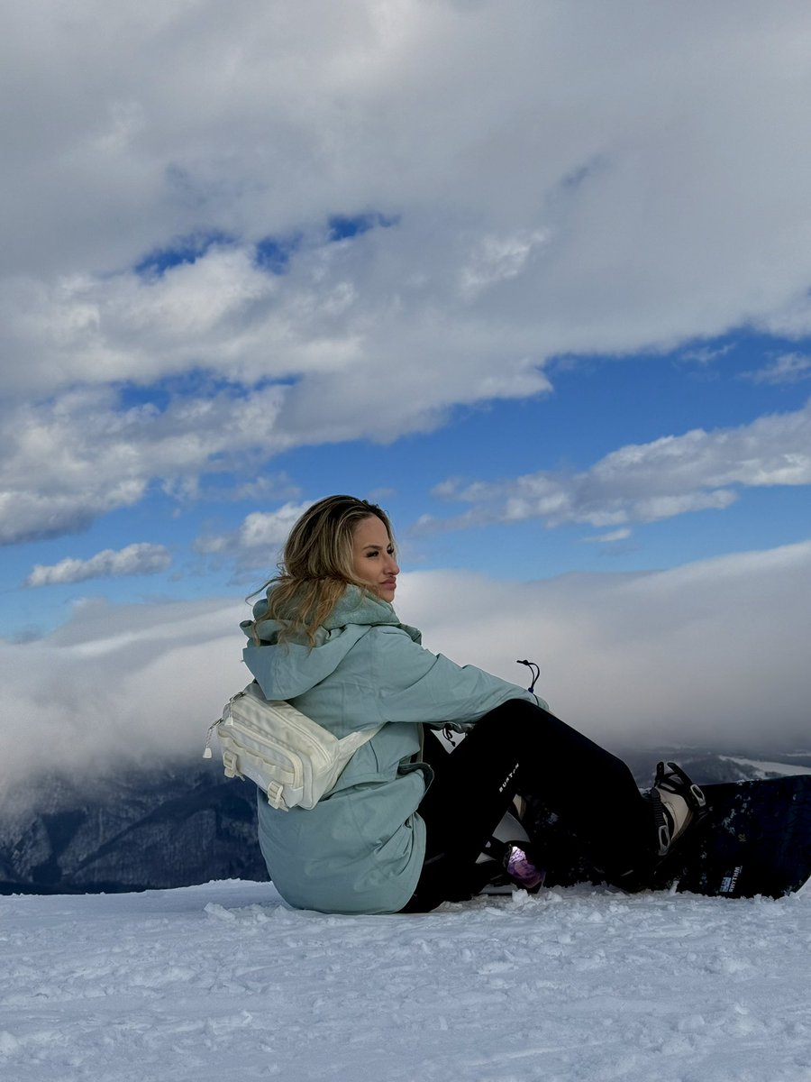 Jana 👑 tweet media