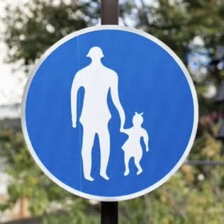 EmmaAlias tweet media