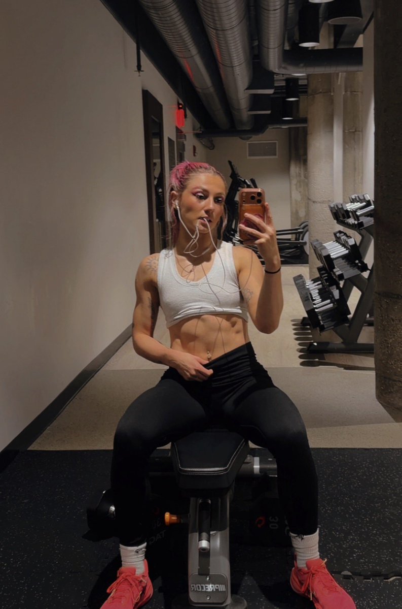 PINKY MONTOYA💗💘🎀💖💓 tweet media