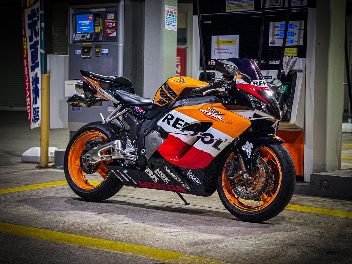 十円禿が出来たユウ tweet media