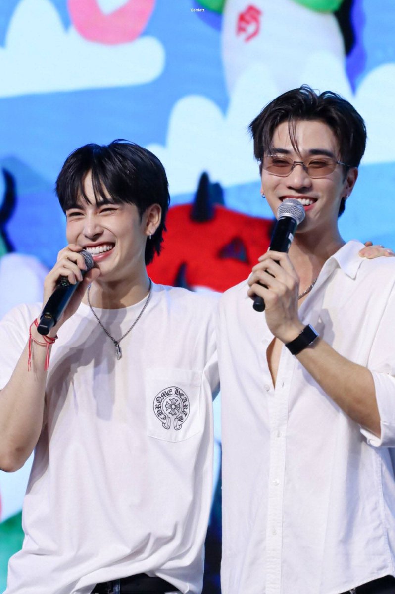 NweNwe91057's tweet photo. @perthppe Oh how OMG daddy and son 🖤🤍🔥🔥🔥 @lukepeemsan @mickmetas @Ppsanta family 🫶🫂
#perthppe
#pappe https://t.co/8AfmVlsEoL