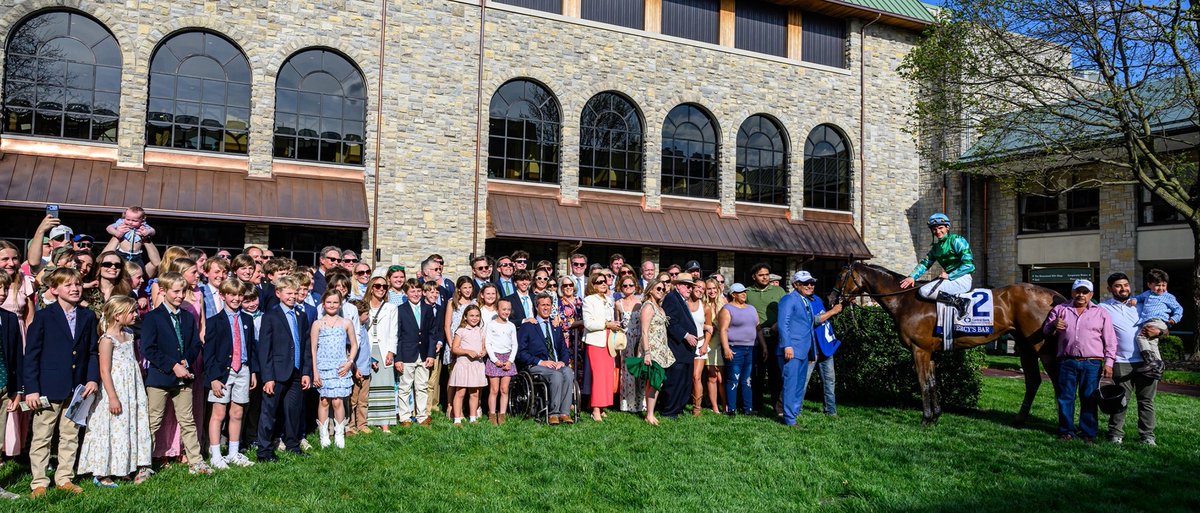 BH_AEberhardt's tweet photo. A toast to Percy Pool and Percy’s Bar with Luan Machado, winner of the @centralbankKY Ashland Stakes at @keeneland. The 3-year-old filly is trained by @colebrookstable and races for #HatCreekRacing and breeder @AirdrieStud #3yofilly #horsepower #KyOaksPrep #100points https://t.co/IXZRlyWgai