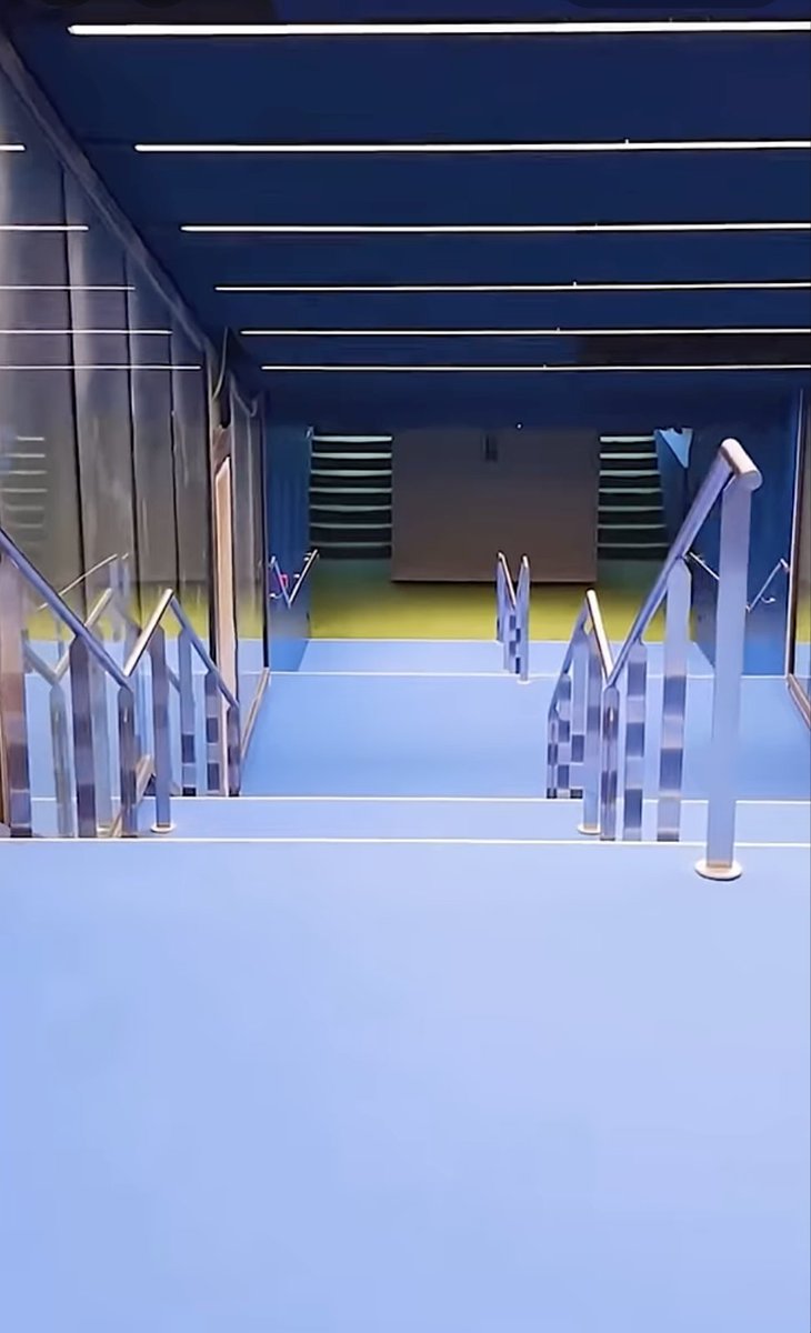 c’est moi tweet media