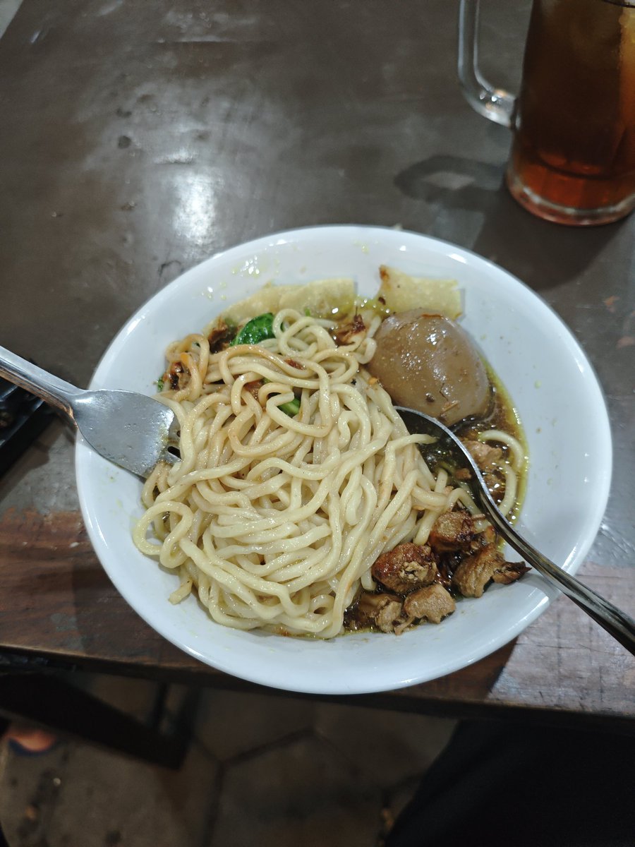 eh ngunu a tweet media