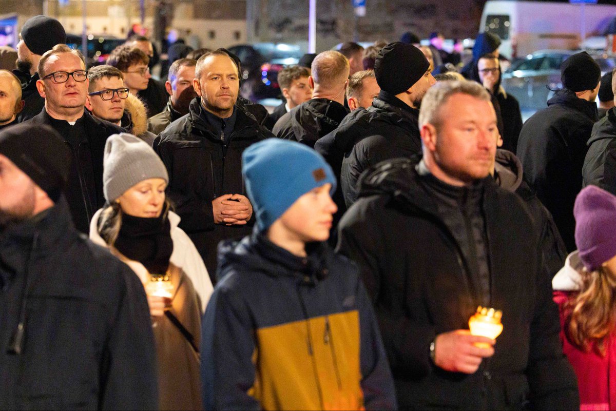 Mikołaj Bujak tweet media