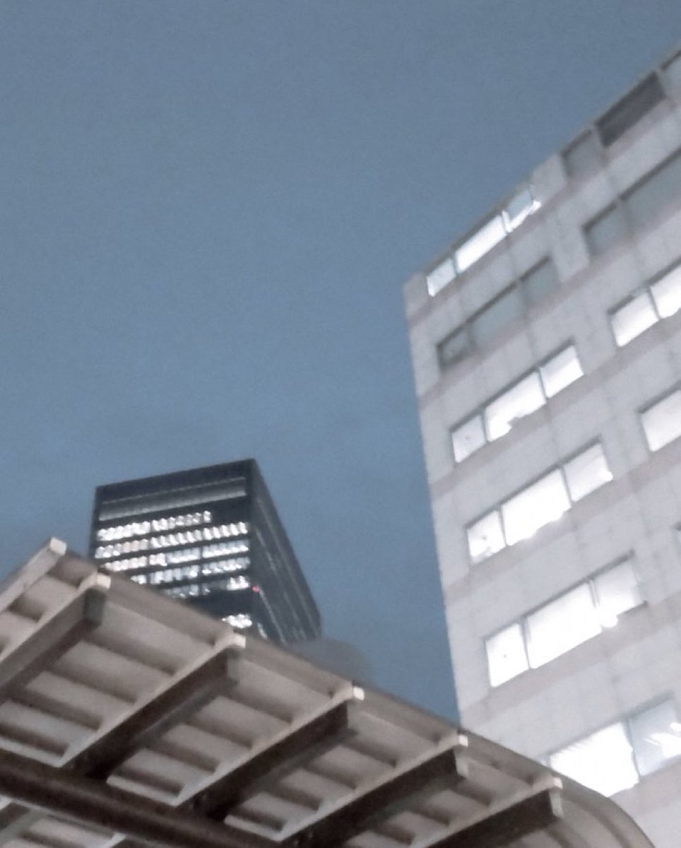 696_ililil's tweet image. #StructuredSkyframe