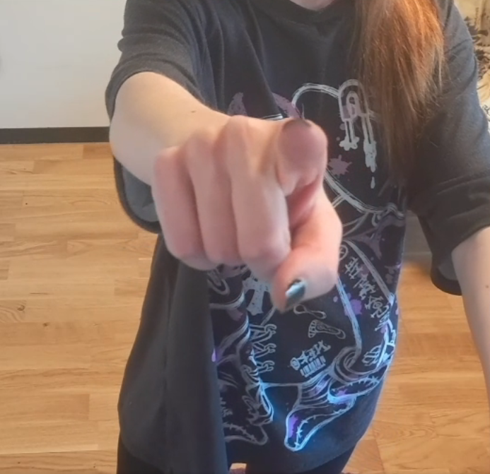 𓆩𝗖𝗵𝗮𝗿𝗼𝗻𝘆𝗮𓆪 || GerVtuber || tweet media