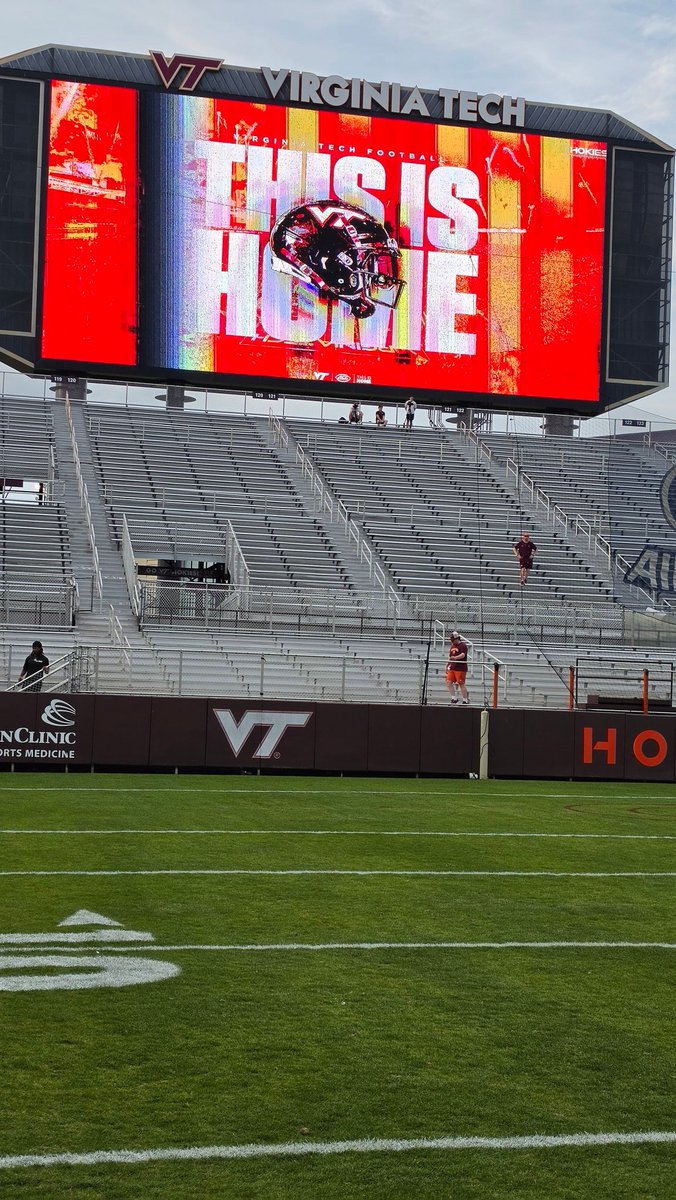 Huge shoutout to <a href="/Coach_Mines/">Fontel Mines</a> &amp; <a href="/HokiesFB/">Virginia Tech Football</a>  for the spring practice invite and experience for my guys! The atmosphere was absolutely dynamic! 🆘️‼️